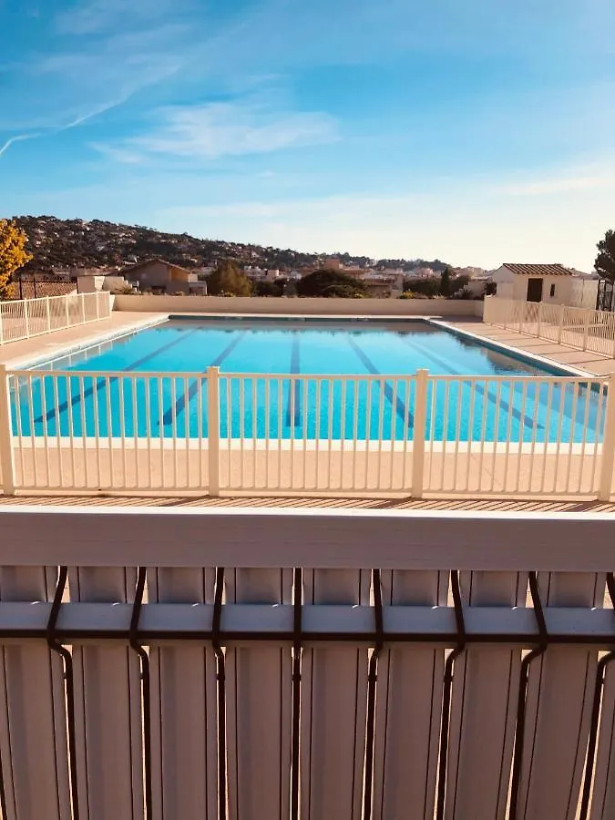 Apartman Studio Climatise Avec Piscine, Vue Mer Sainte-Maxime