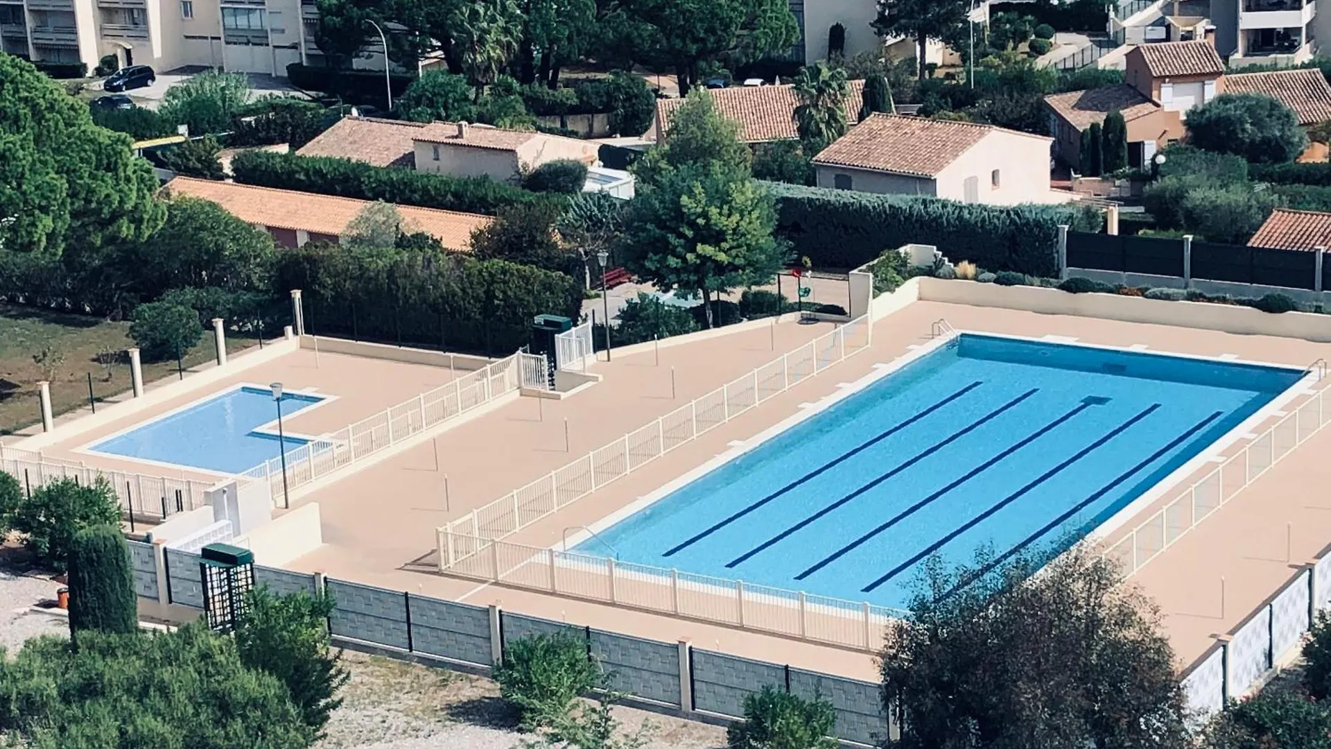 Studio Climatise Avec Piscine, Vue Mer Sainte-Maxime Franciaország
